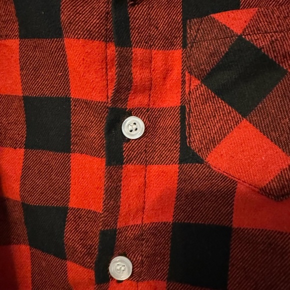 Boys 5T Red Black Buffalo Plaid‎ Button Down. Like New. - Picture 7 of 7